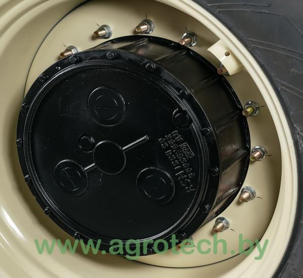traktor serija 2000 4.jpg